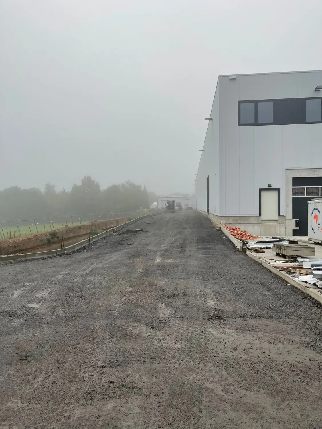 Vorbereitung für Bodenplatten von CMK Erdbau
